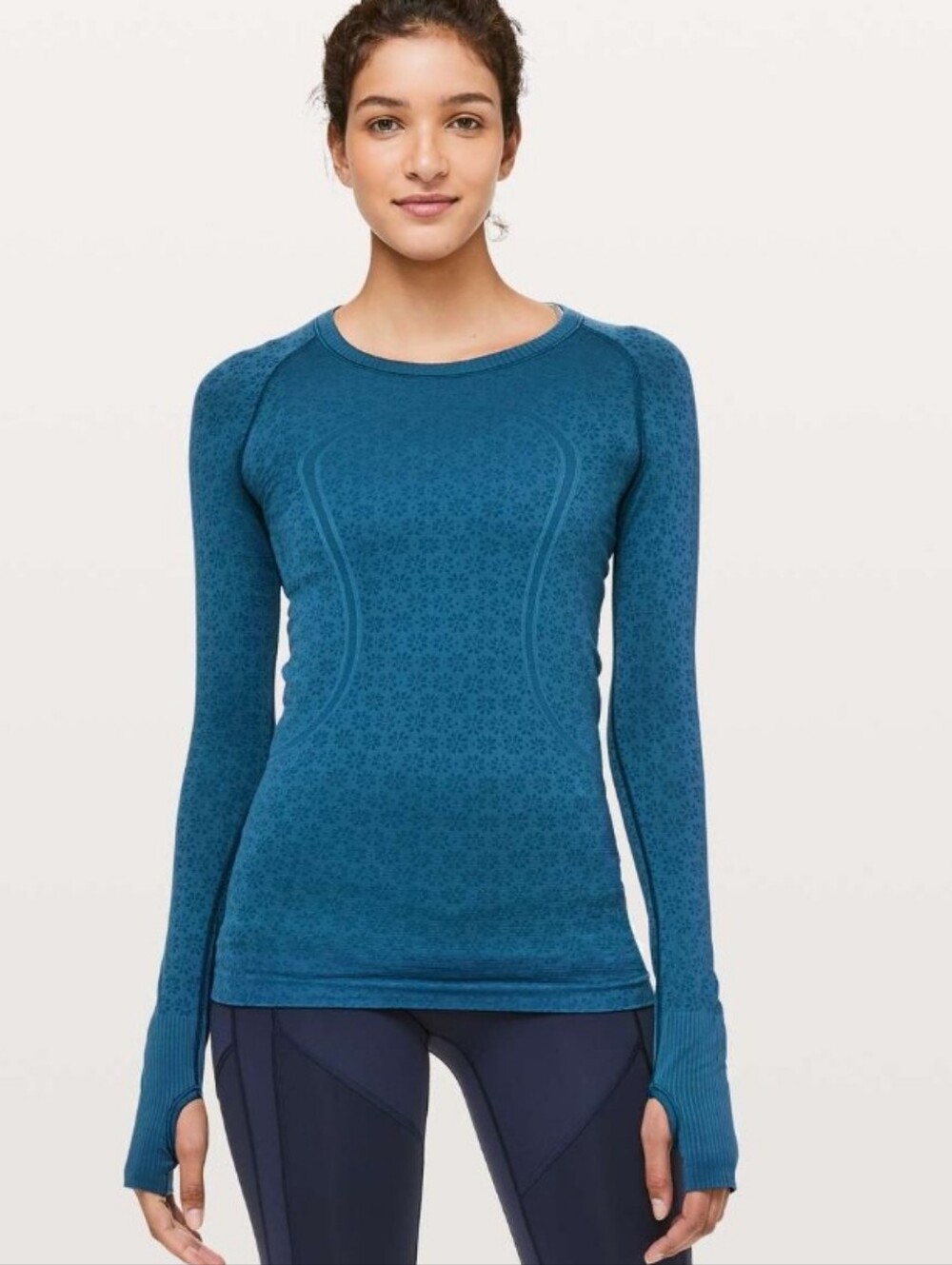 Lululemon Swiftly Tech Long Sleeve Crew Carbon Blue Size 2